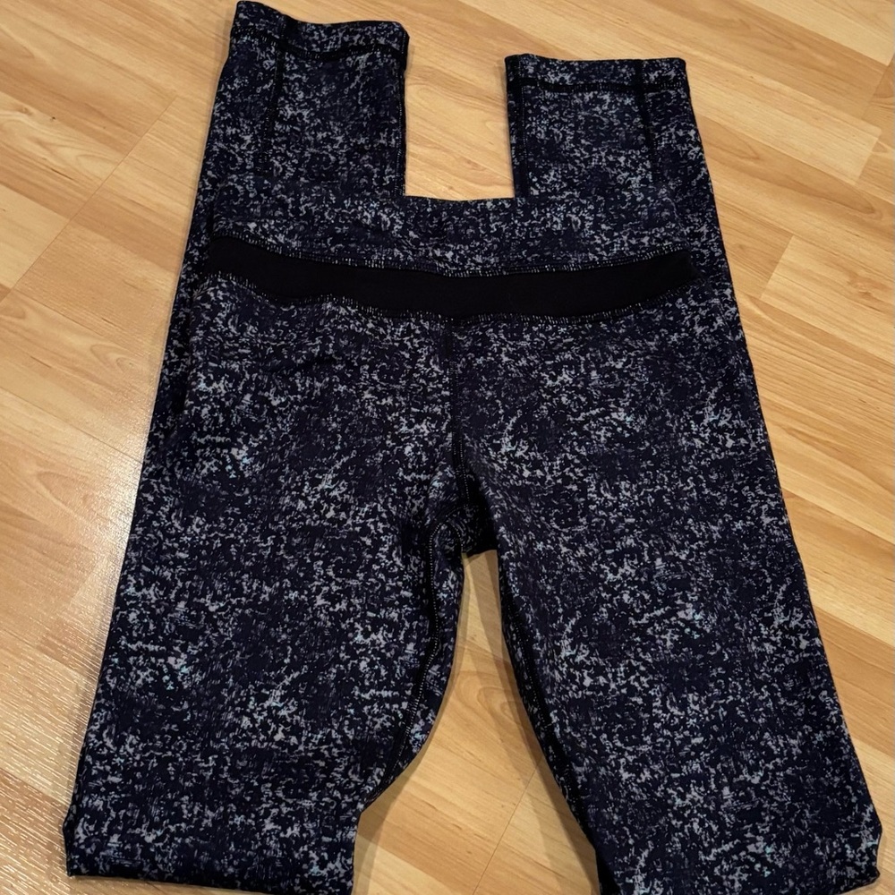 Lululemon Athletica Black and White Speckled Leggings